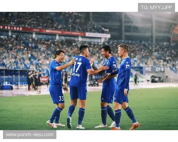 足球球星年龄大揭秘：从年轻天才到老将传奇的成长轨迹